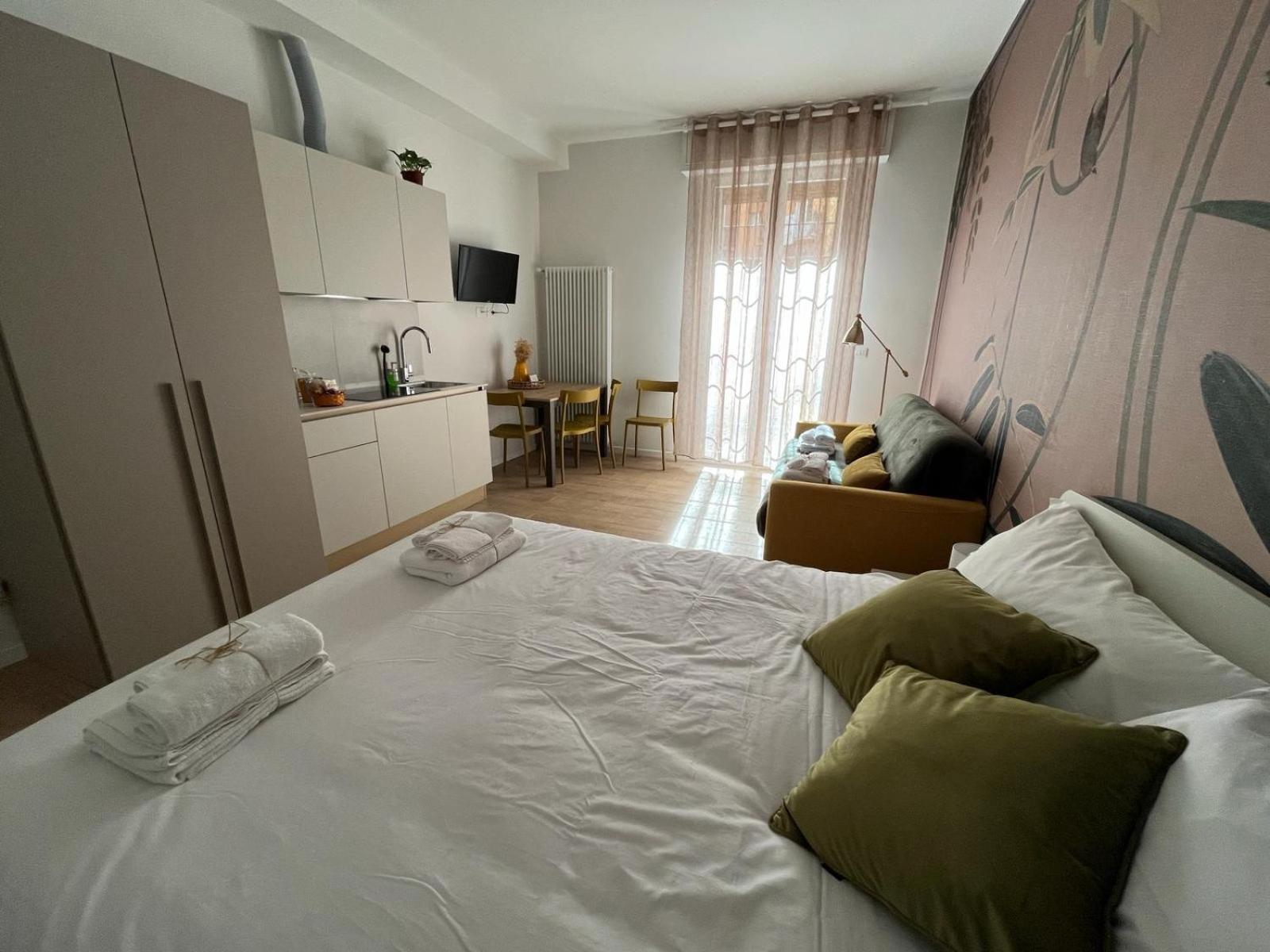 Calari Rooms - Monolocale Bolonya Dış mekan fotoğraf