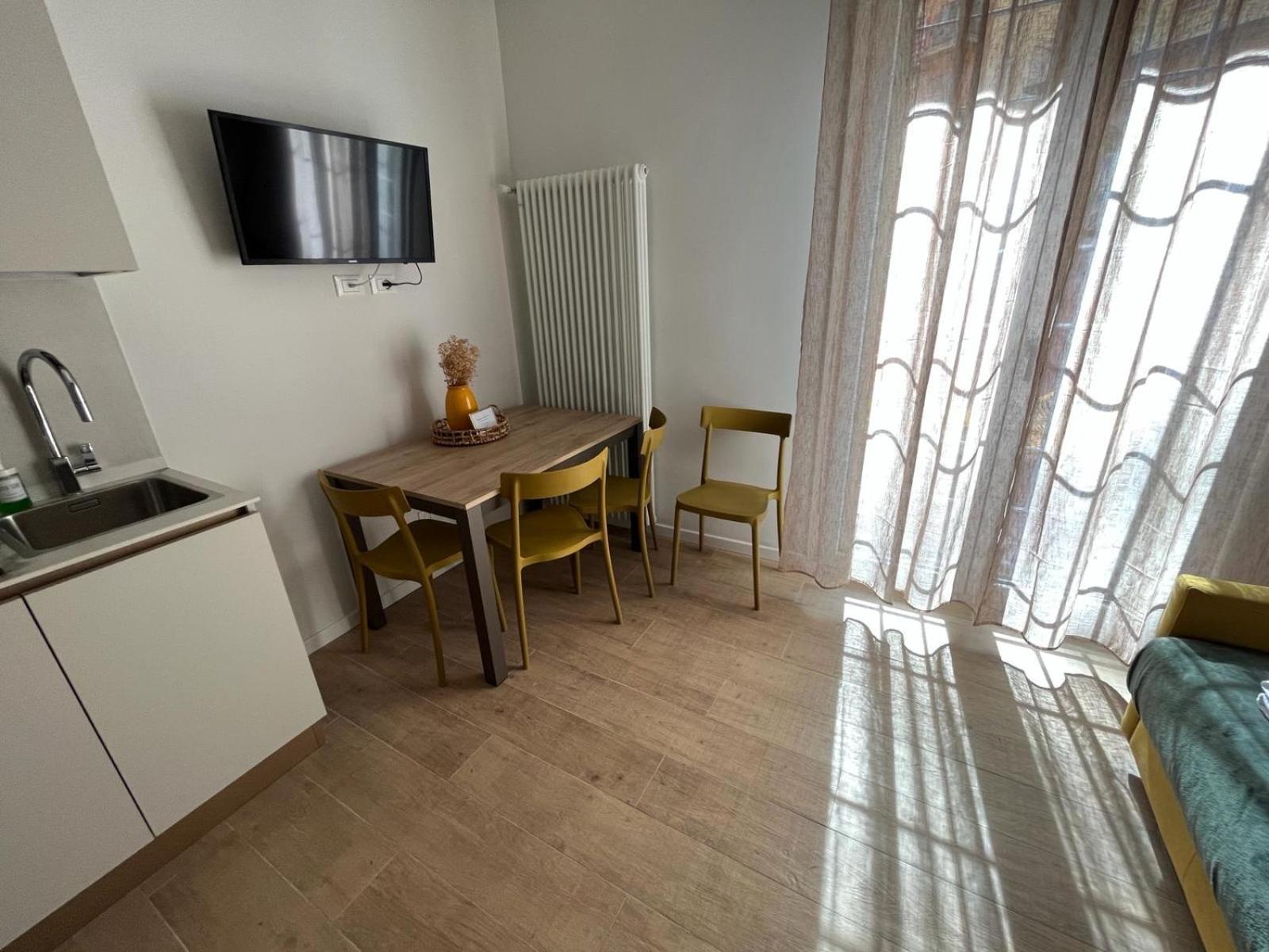 Calari Rooms - Monolocale Bolonya Dış mekan fotoğraf