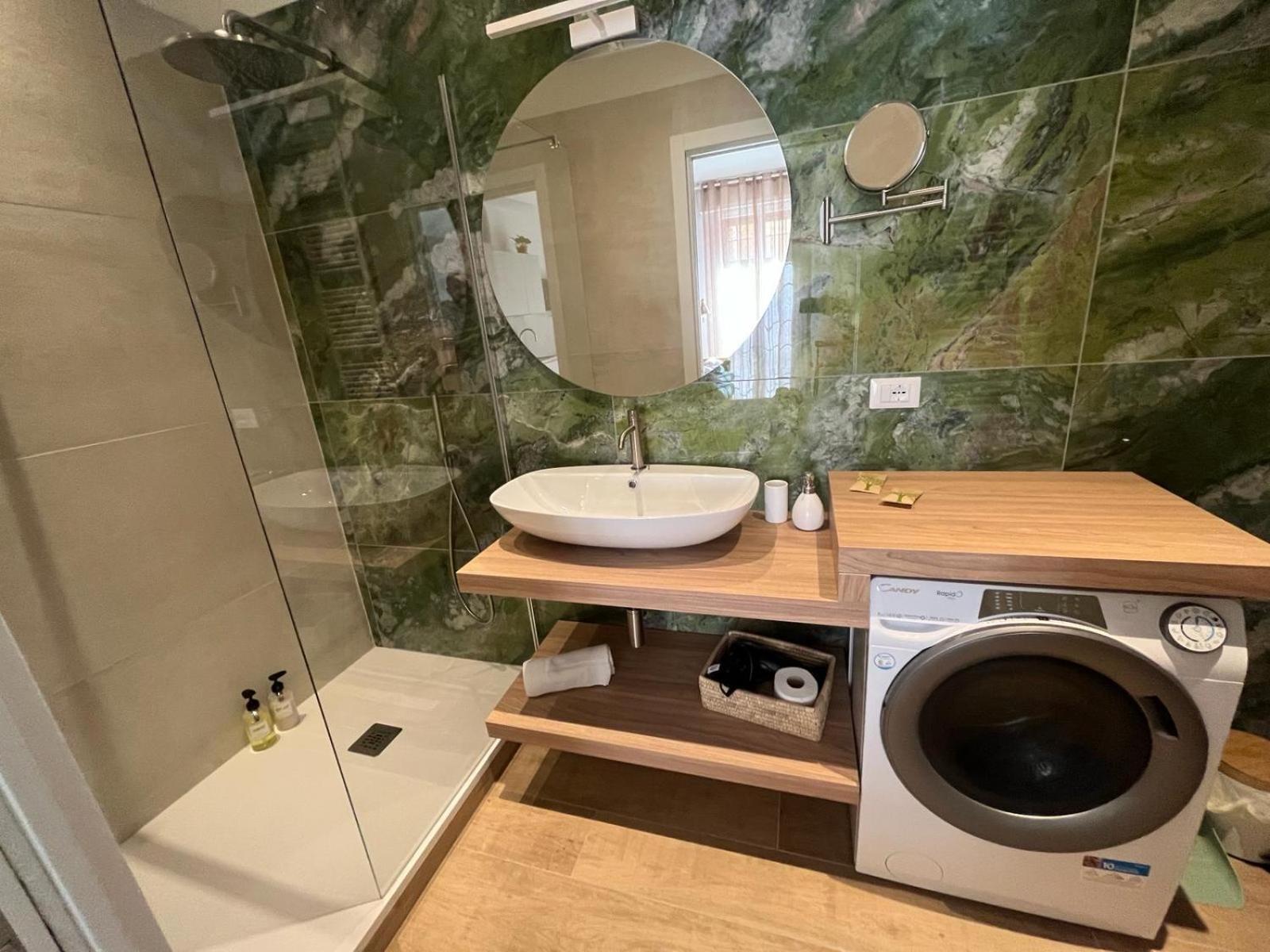 Calari Rooms - Monolocale Bolonya Dış mekan fotoğraf