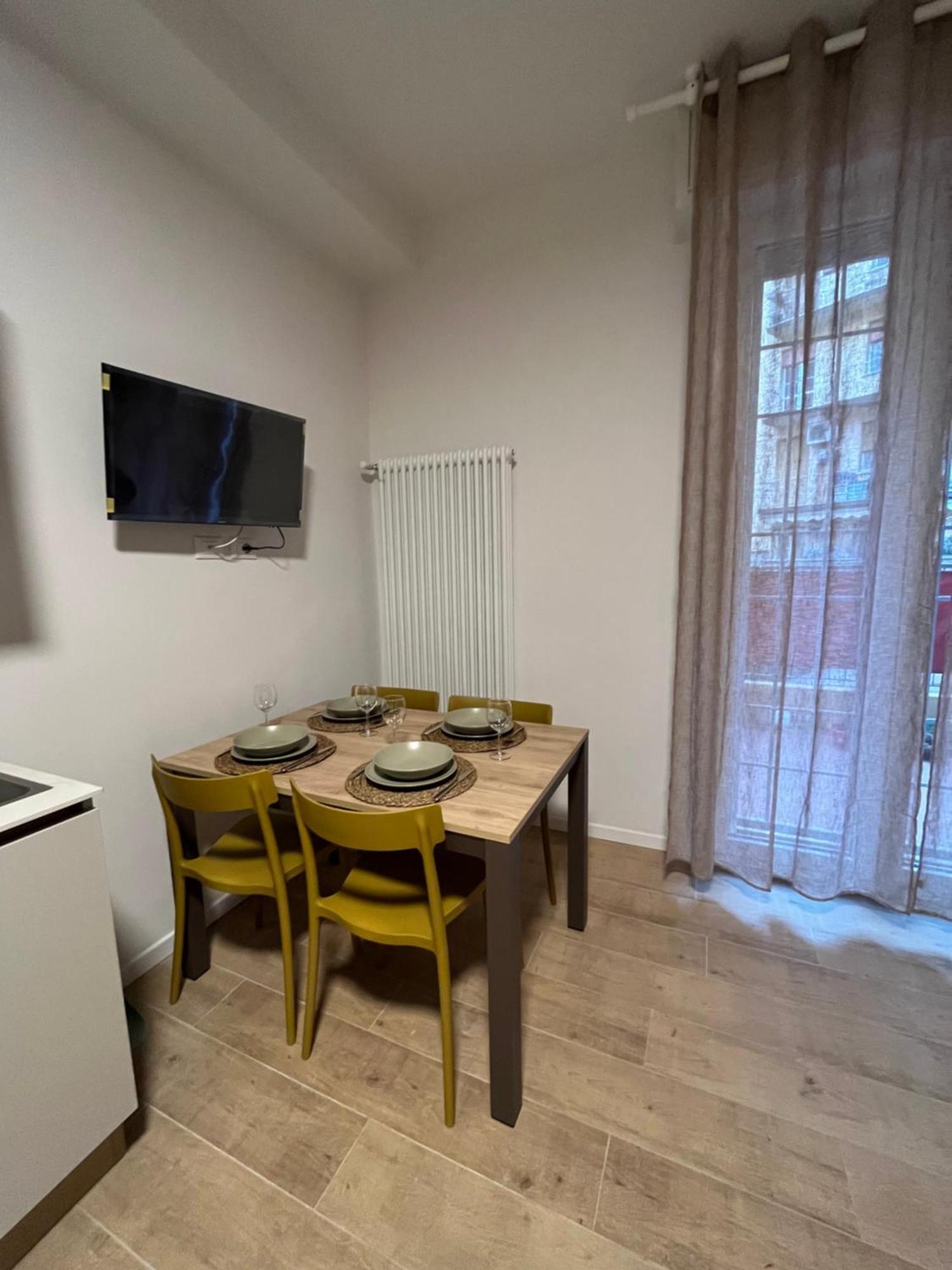 Calari Rooms - Monolocale Bolonya Dış mekan fotoğraf