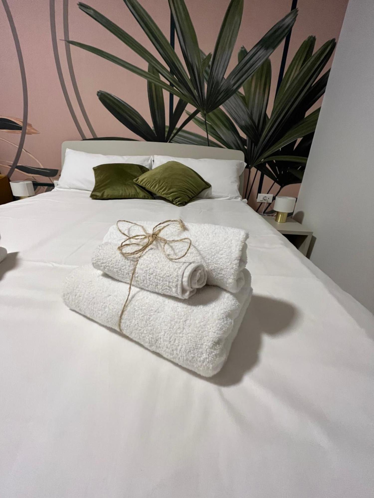 Calari Rooms - Monolocale Bolonya Dış mekan fotoğraf